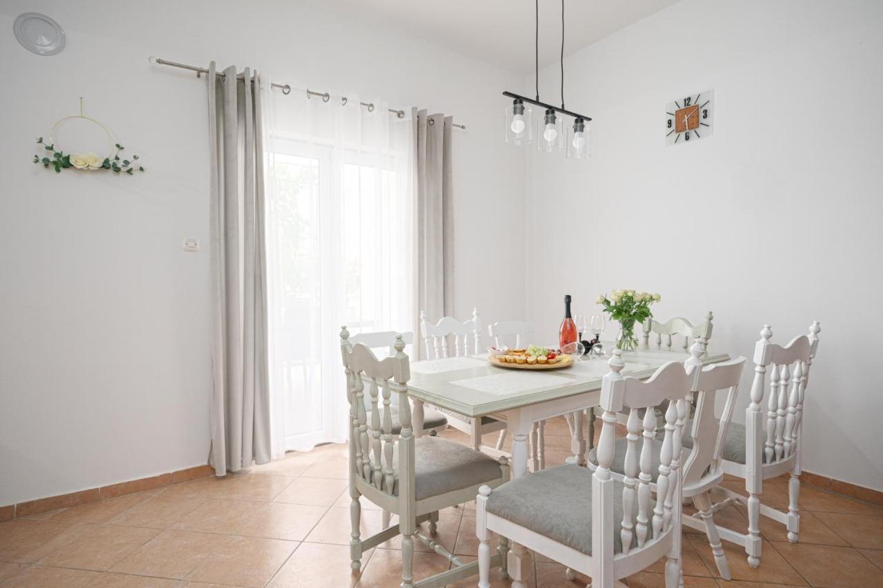 Apartman Rusula Vodice Exterior photo