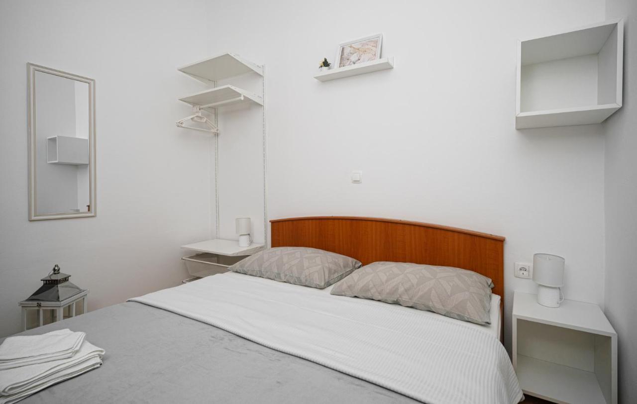Apartman Rusula Vodice Exterior photo